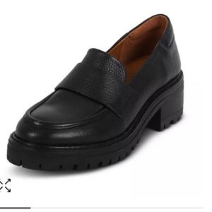 Gentle Souls by Kenneth Cole size 7